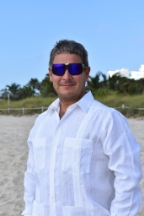 Local Business D'Accord Shirts & Guayaberas Inc. in Miami 