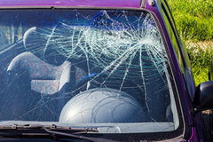 Save on Replacement with Professional Windscreen Crack Repair in Melbourne